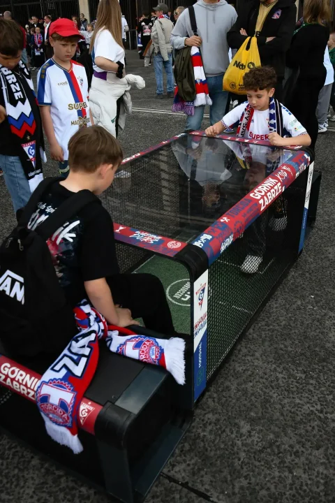 air hockey